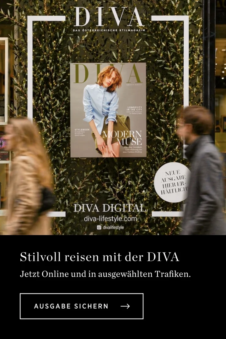 DIVA Magazin – Neue Ausgabe Modern Muse | Stilvoll reisen mit der DIVA DIVA Magazin Werbeanzeige mit neuer Ausgabe Modern Muse in urbanem Schaufenster, erhältlich online und in österreichischen Trafiken