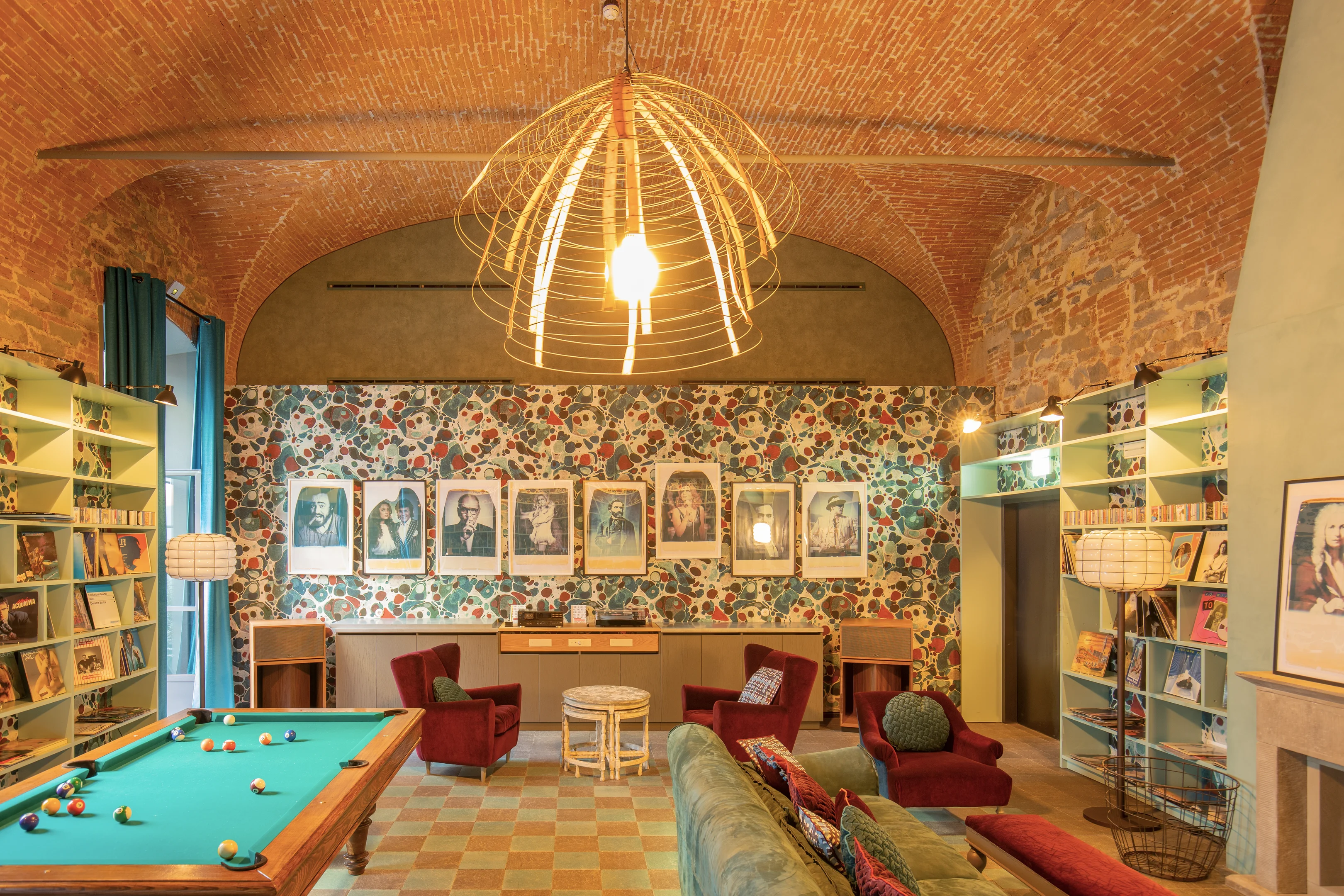Design-Lobby im 25hours Hotel Florenz